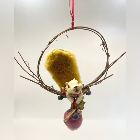 Rustic Squirrel Hanging Decor Ornament Twig Branch Apple Vintage Woodland Porch - Picture 5 of 7